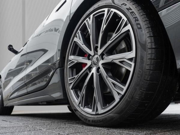 Audi S6 e-tron Avant edition one grey Matrix, B+O,