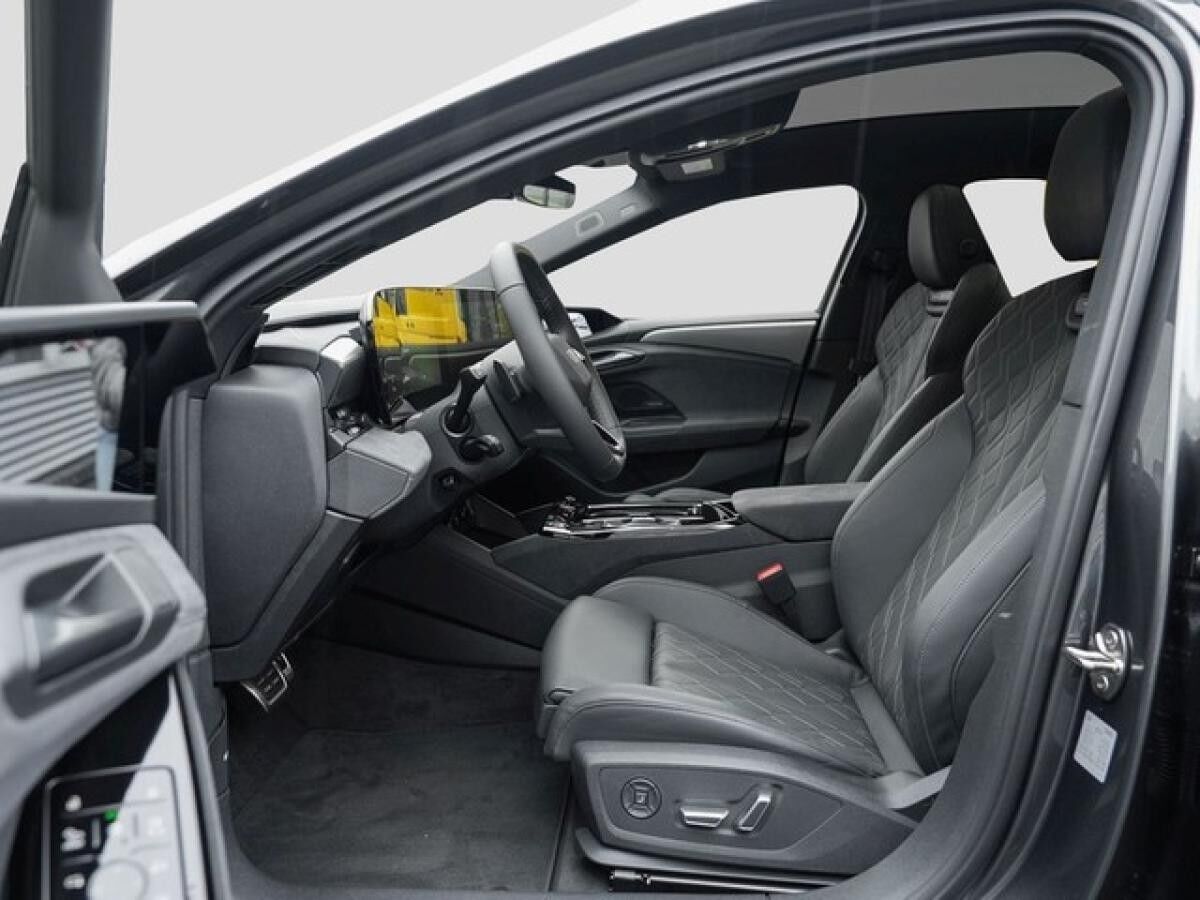 Audi S6 e-tron Avant edition one grey Matrix, B+O,