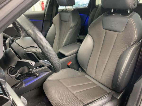 Audi A4 Avant S line 35 TFSI Kamera virtual LED Navi Teilleder