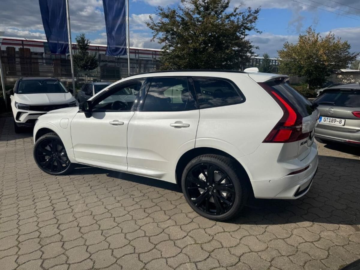 Volvo XC60 T6 AWD Plus Black Edition+LagomPak.+SOFORT