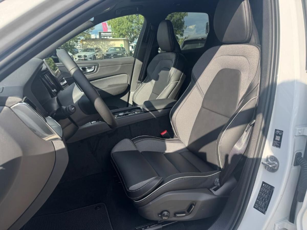 Volvo XC60 T6 AWD Plus Black Edition+LagomPak.+SOFORT