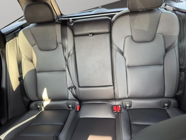 Volvo XC60 T6 AWD Plus Black Edition+LagomPak.+SOFORT