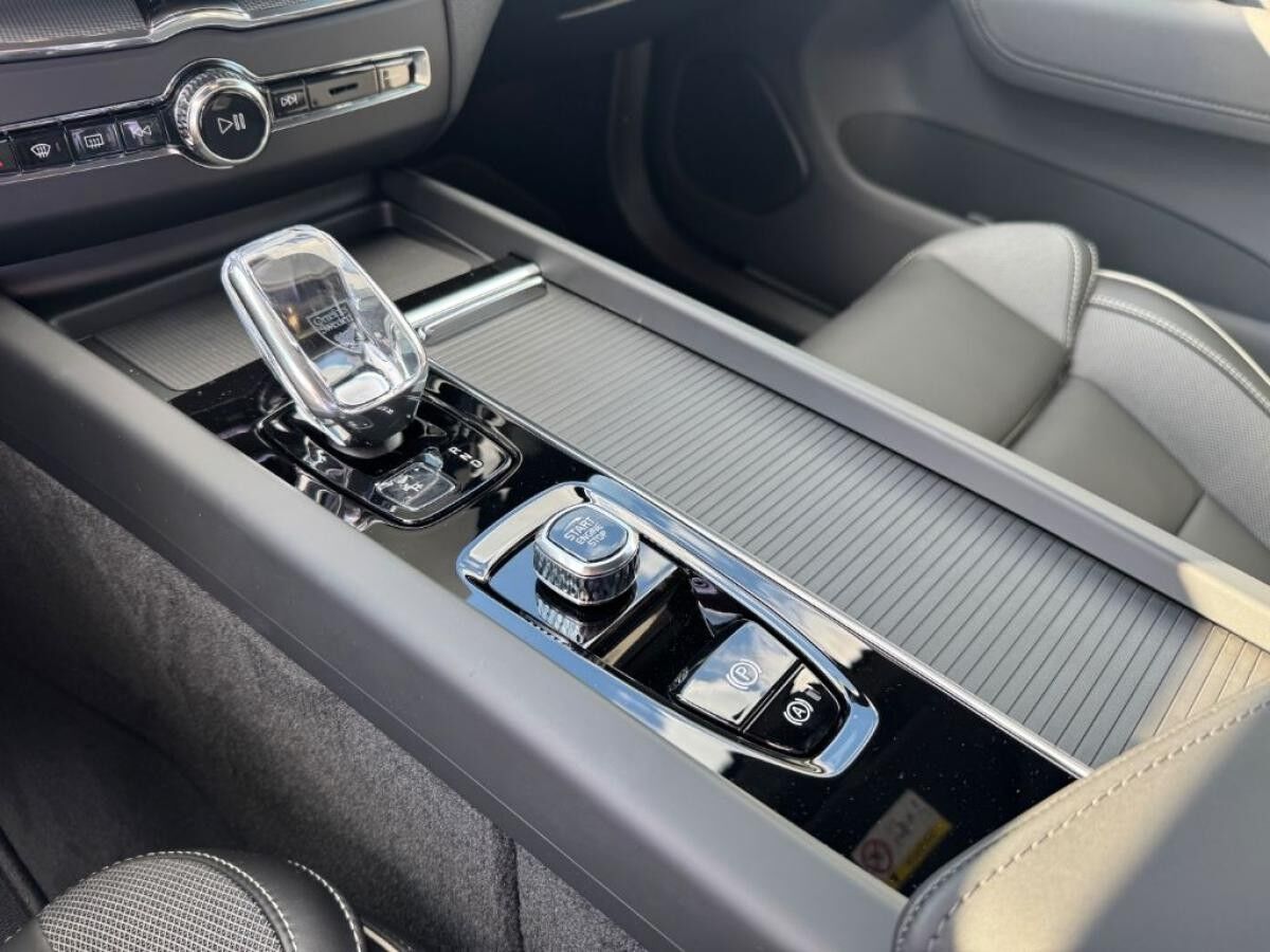 Volvo XC60 T6 AWD Plus Black Edition+LagomPak.+SOFORT