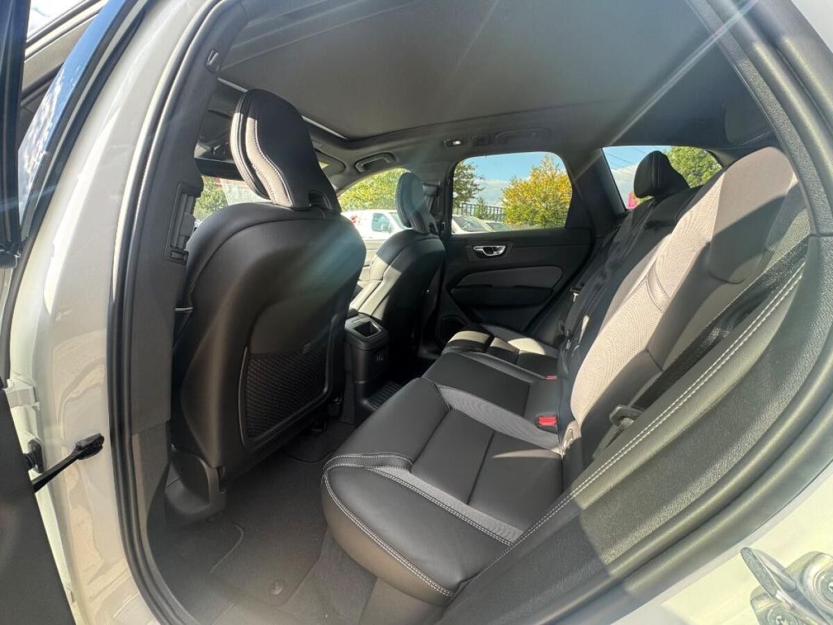 Volvo XC60 T6 AWD Plus Black Edition+LagomPak.+SOFORT