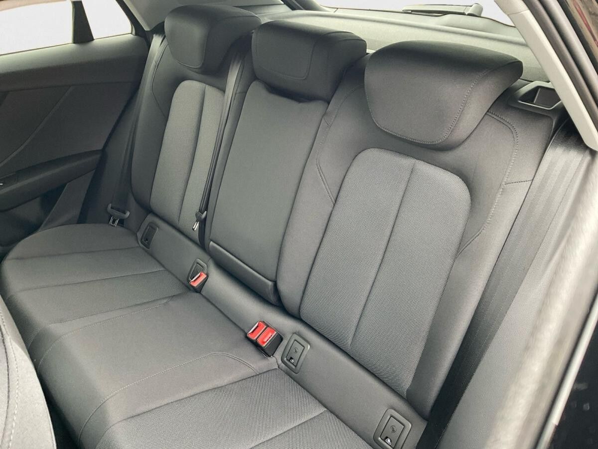 Audi Q2 30 TFSI 6-Gang AHK Keyless Kamera Allwetter