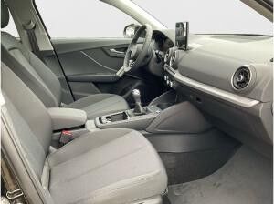 Audi Q2 30 TFSI AHK Keyless Kamera Carplay Allwetter