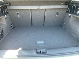 Audi Q2 advanced 35 TDI quattro Matrix Sonos Pano AHK