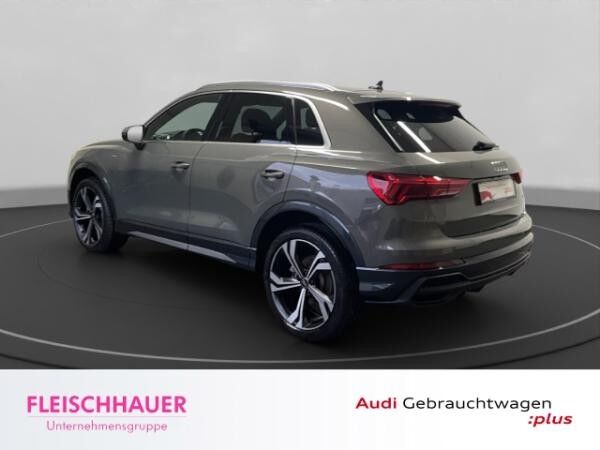 Audi Q3 45 TFSI quattro S line StandHZG AHK El. Panodach Navi Digitales Cockpit