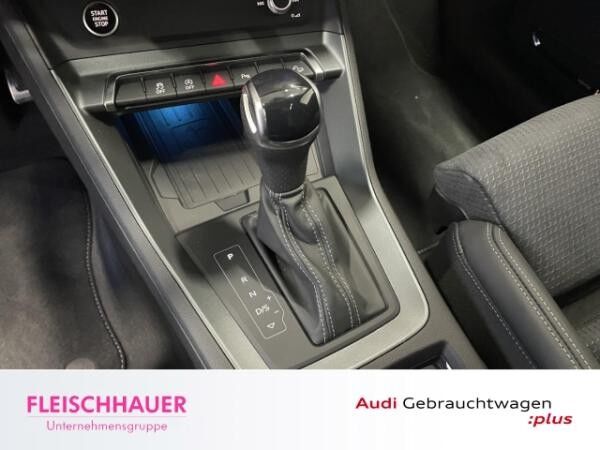 Audi Q3 45 TFSI quattro S line StandHZG AHK El. Panodach Navi Digitales Cockpit