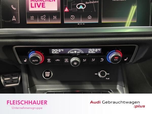Audi Q3 45 TFSI quattro S line StandHZG AHK El. Panodach Navi Digitales Cockpit