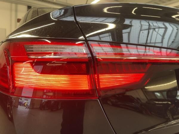 Audi A4 Limousine 35 TFSI Navi Sitzheizung Einparkhilfe v+h