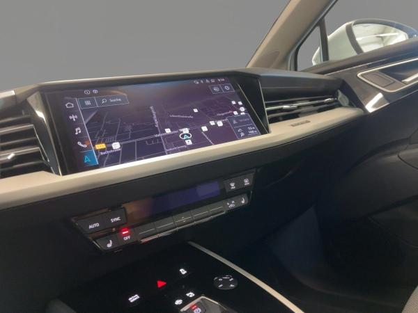 Audi Q4 e-tron Q4 Sportback e-tron 40 LED Kamera virtual ACC Navi