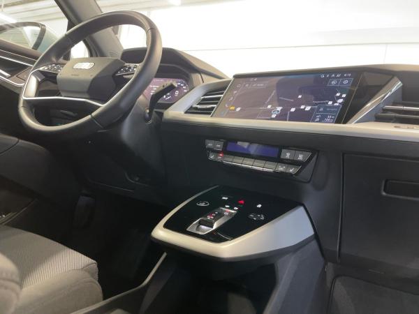 Audi Q4 e-tron Q4 Sportback e-tron 40 LED Kamera virtual ACC Navi