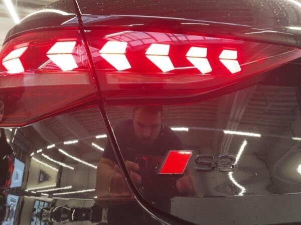 Audi S3 Sportback 2.0 TFSI Kamera virtual Navi Teilleder