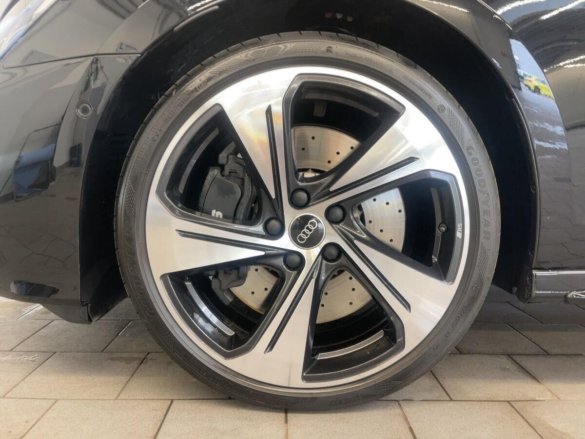 Audi S3 Sportback 2.0 TFSI Kamera ACC LED virtual Teilleder