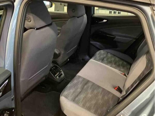 Volkswagen ID.4 Pure 109kW - LED Discover Pro Rear View App-Connect DAB+ MFL Einparkhilfe