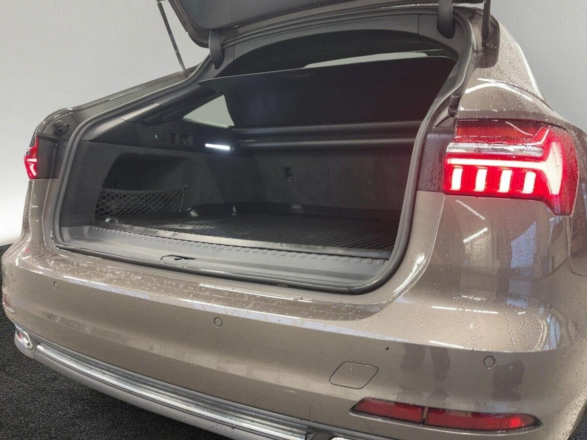 Audi A6 Avant 50 TFSIe quattro sport Matrix Pano Kamera ACC