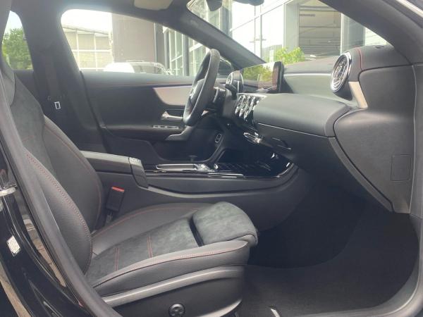 Mercedes-Benz CLA 220 4M Coupe AMG Multibeam Pano 360°-Kamera