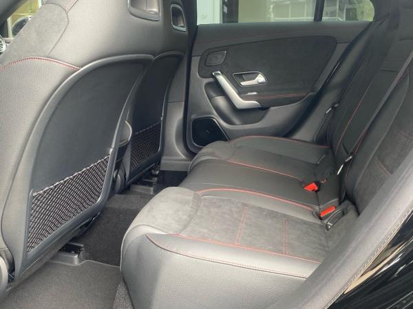 Mercedes-Benz CLA 220 4M Coupe AMG Multibeam Pano 360°-Kamera