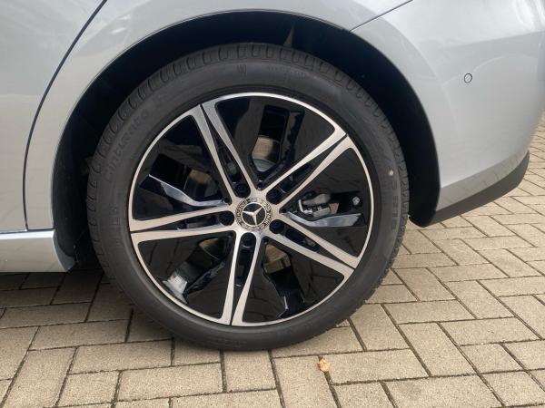 Mercedes-Benz B 200 Progressive Multibeam Rückfahrkamera AHK