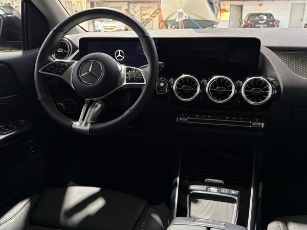 Mercedes-Benz B 180 Progressive Multibeam Rückfahrkamera AHK