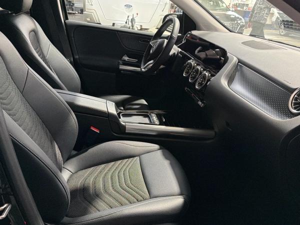 Mercedes-Benz B 180 Progressive Multibeam Rückfahrkamera AHK