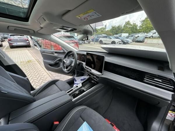 Volkswagen Passat Elegance 1.5l eHybrid DSG CarPlay Hyb.