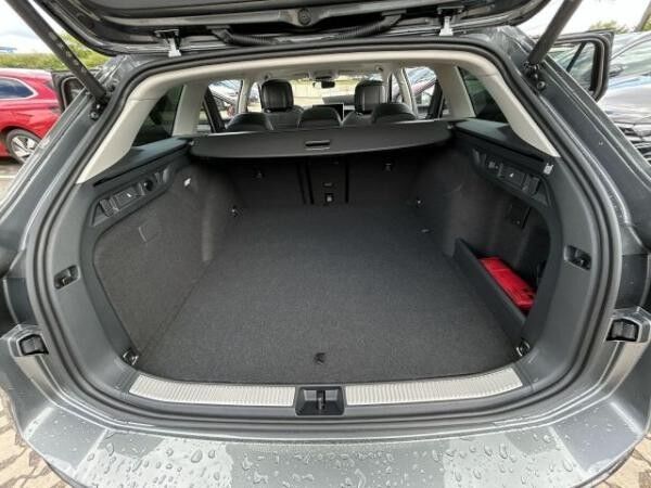 Volkswagen Passat Elegance 1.5l eHybrid DSG CarPlay Hyb.