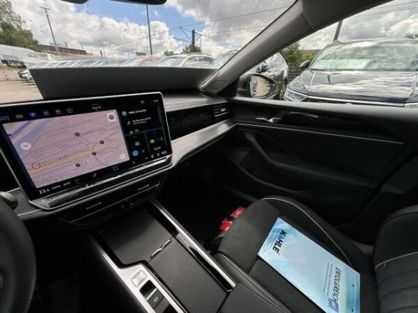 Volkswagen Passat Elegance 1.5l eHybrid DSG CarPlay Hyb.
