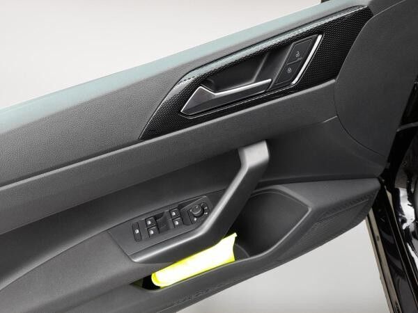 Volkswagen Polo VI 1.0 TSI Life Navi SHZ ACC CarPlay