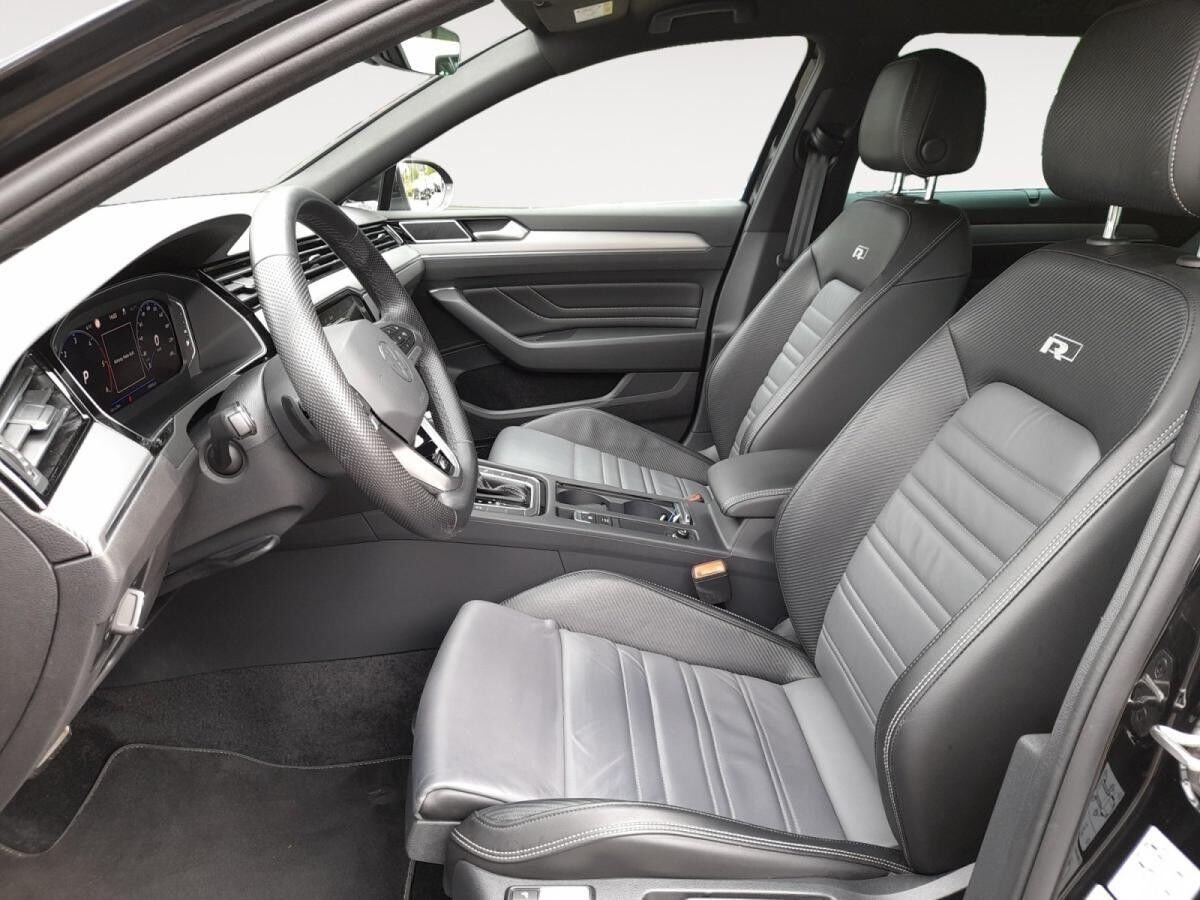 Volkswagen Passat Variant 2.0 TDI Elegance R-Line AHK STHZG