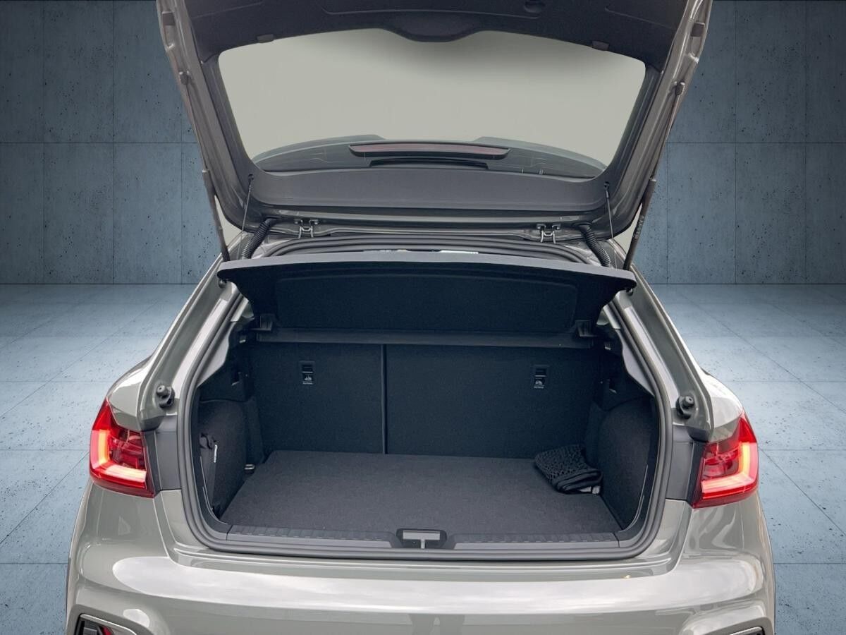 Audi A1 allstreet 30 TFSI S tr. LED ACC 17 Virtual