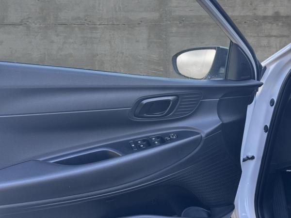 Hyundai BAYON Bayon FL 1.0 T-GDi 6-MT 2WD SELECT MJ25