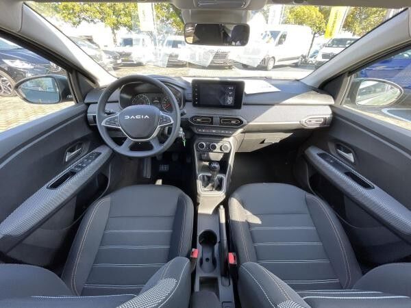 Dacia Sandero Stepway TCe90 Expression Navigation WinterSicherheitsPaket