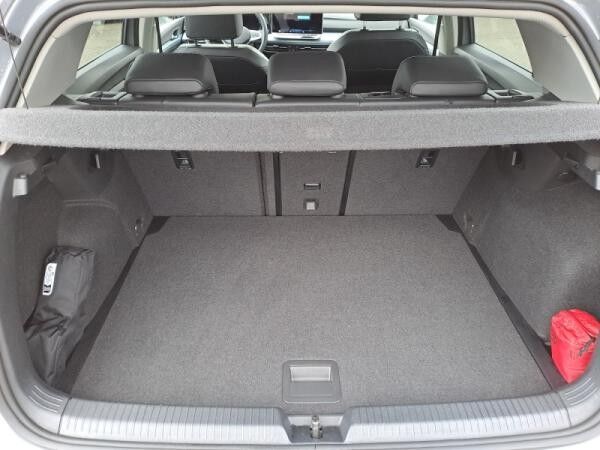 Volkswagen Golf VIII Lim. Panorama-Ausstell-/Schiebedach, Rückfahrkamera, sofort verfügbar