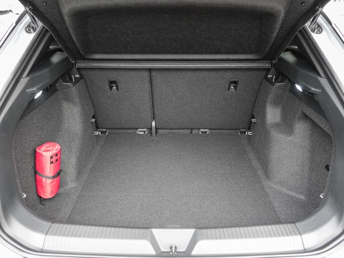 Volkswagen ID.4 *AHK*NAVI*ACC*LHZ+SHZ*