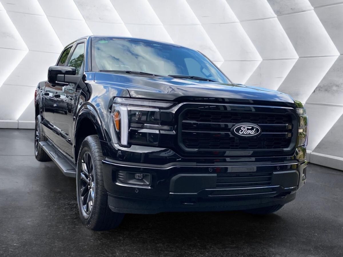 Ford F 150 LARIAT Black Edition 2025 4X4 5.0L
