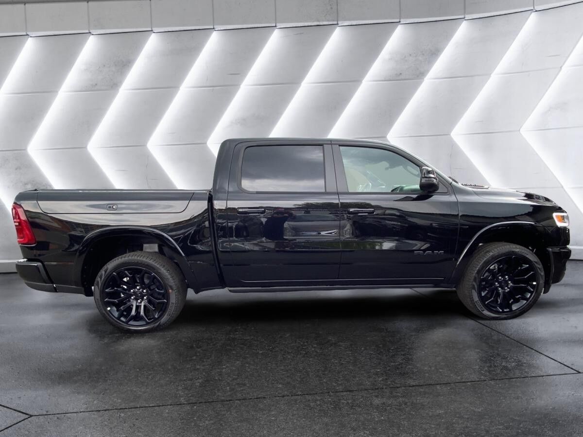 Dodge RAM 1500 Limited Night Special
