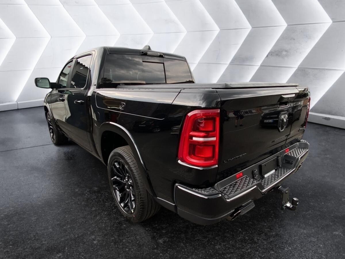 Dodge RAM 1500 Limited Night Special