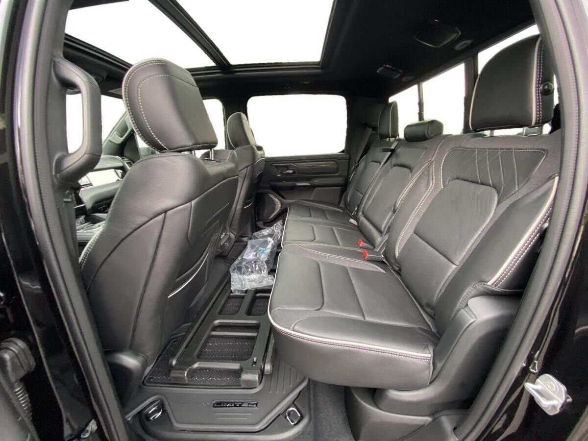 Dodge RAM 1500 Limited Night Special