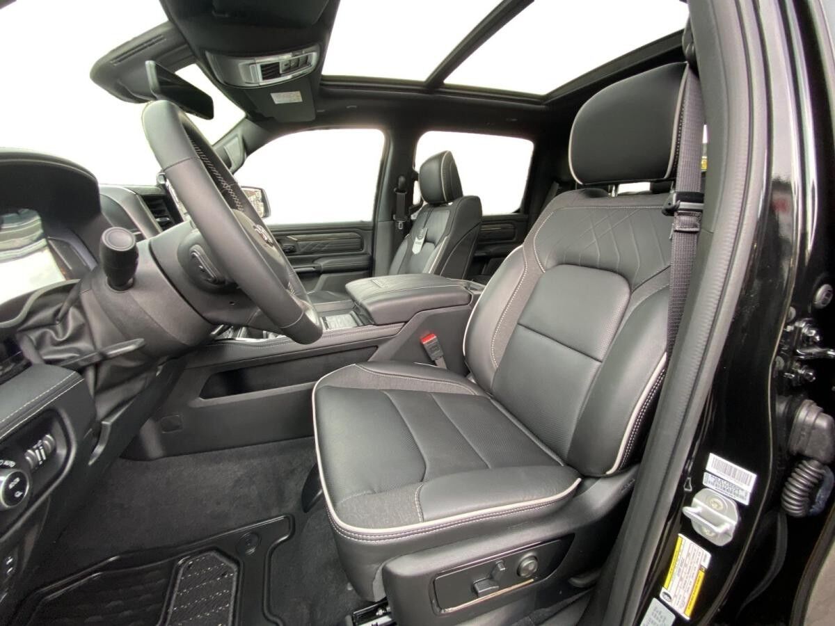 Dodge RAM 1500 Limited Night Special