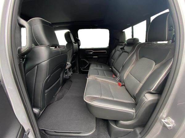 Dodge RAM 1500 Laramie Sport Special