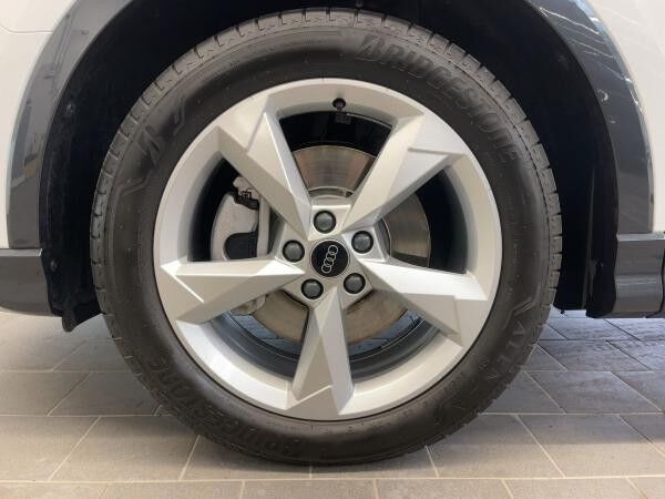 Audi Q3 advanced 40 TFSI quattro AHK virtual Navi Teilleder ACC