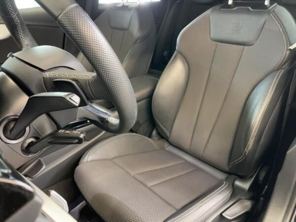 Audi A4 Avant S line 40 TFSI quattro AHK LED virtual Navi Teilleder
