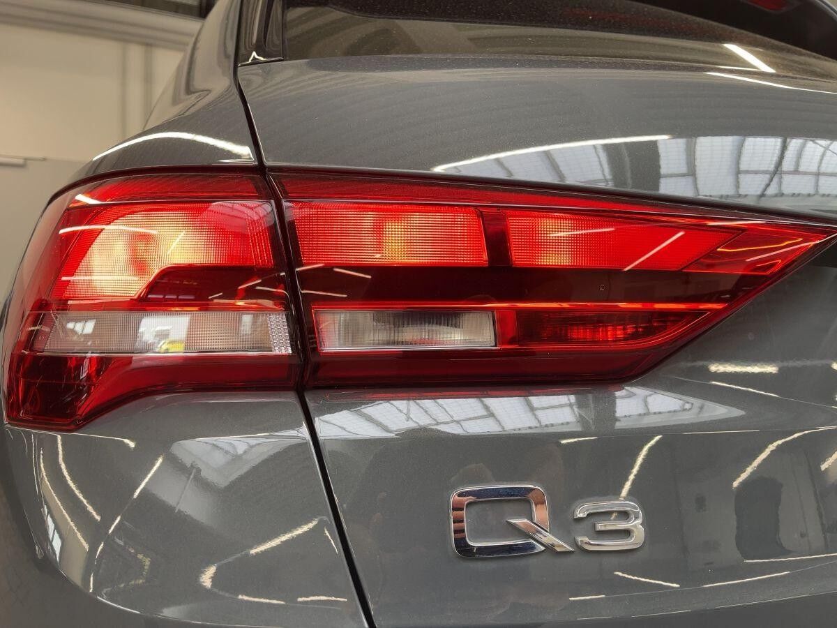 Audi Q3 45 TFSIe virtual DAB Navi LED Teilleder