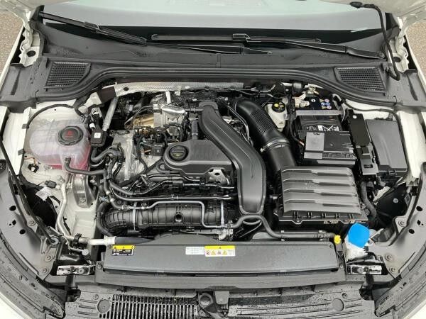 Volkswagen Golf VIII Life 1.5TSI / Navi, App, RFK, LED, ACC