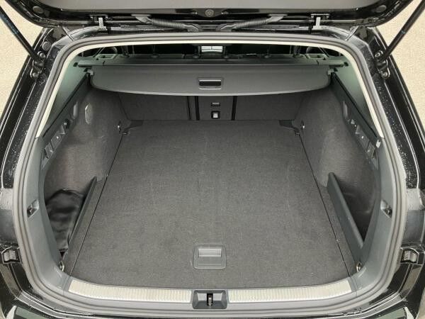 Volkswagen Passat Business 2.0 TDI DSG / IQ.Drive, AHK, LED