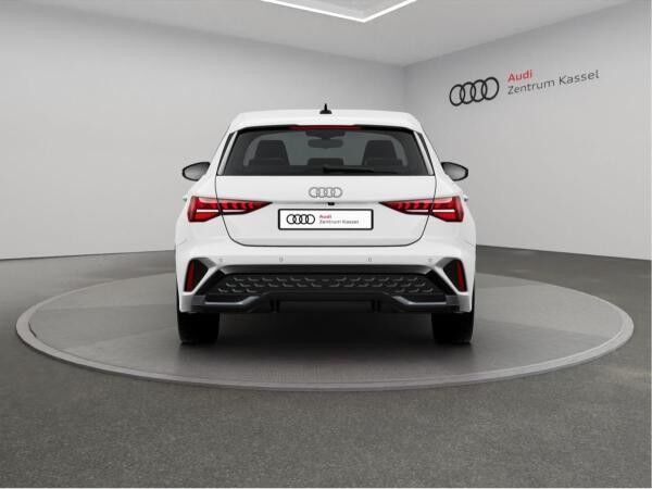 Audi A3 SB S line TFSI LED Navi CarPlay RÜ 18" Sitzh.