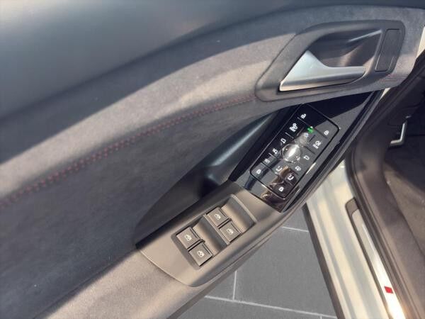 Audi Q6 e-tron Q6 SUV e-tron performance