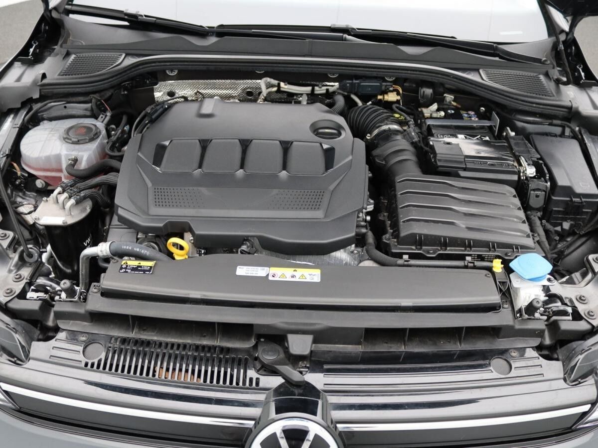 Volkswagen Golf Life 2.0 TDI DSG / Navi, App, RFK, LED, HuD